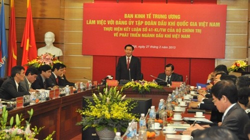 Ban kinh tế Trung ương làm việc với Tập đoàn dầu khí - ảnh 1